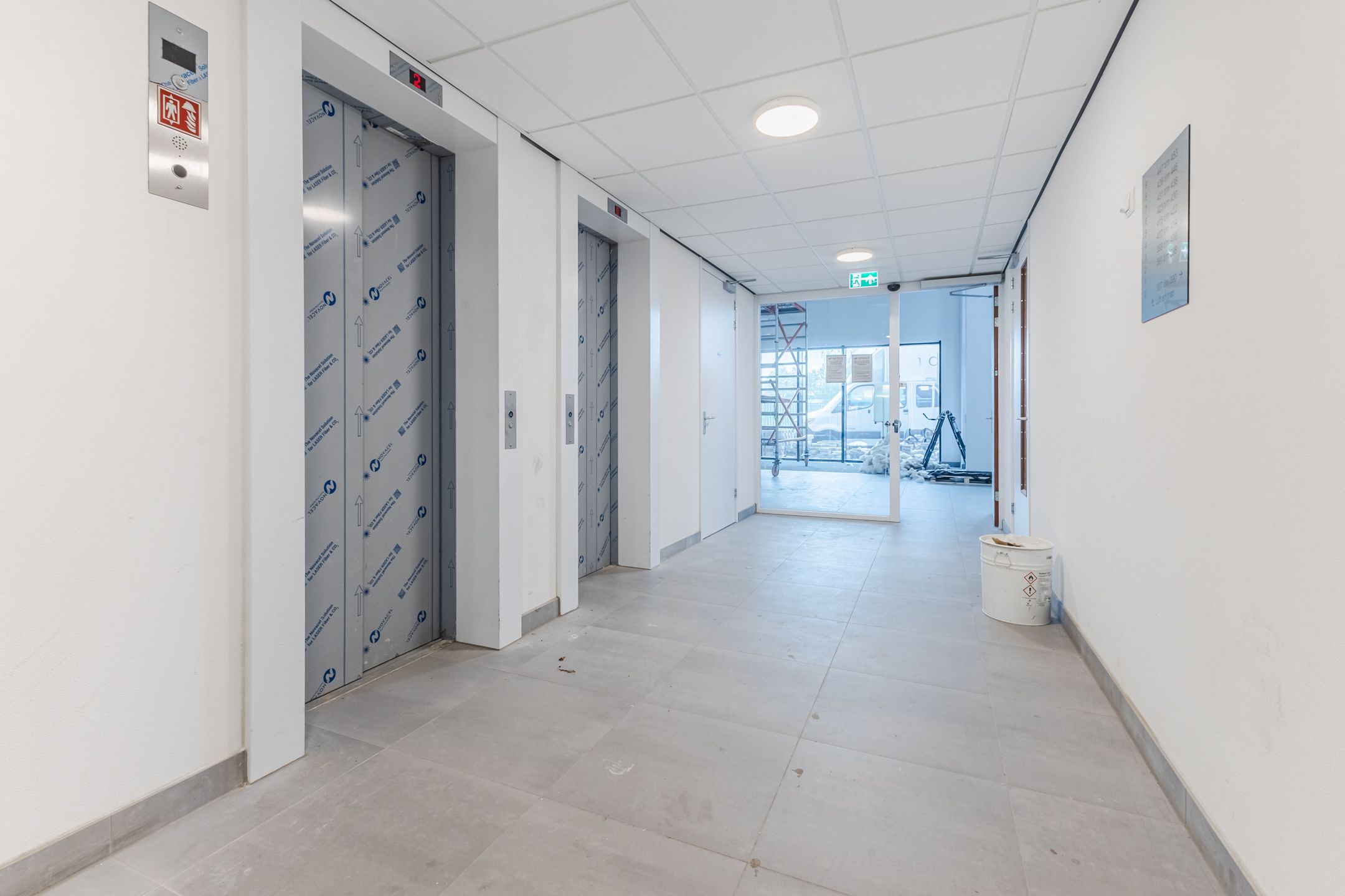 Foto 9 van Mahoniehout 441