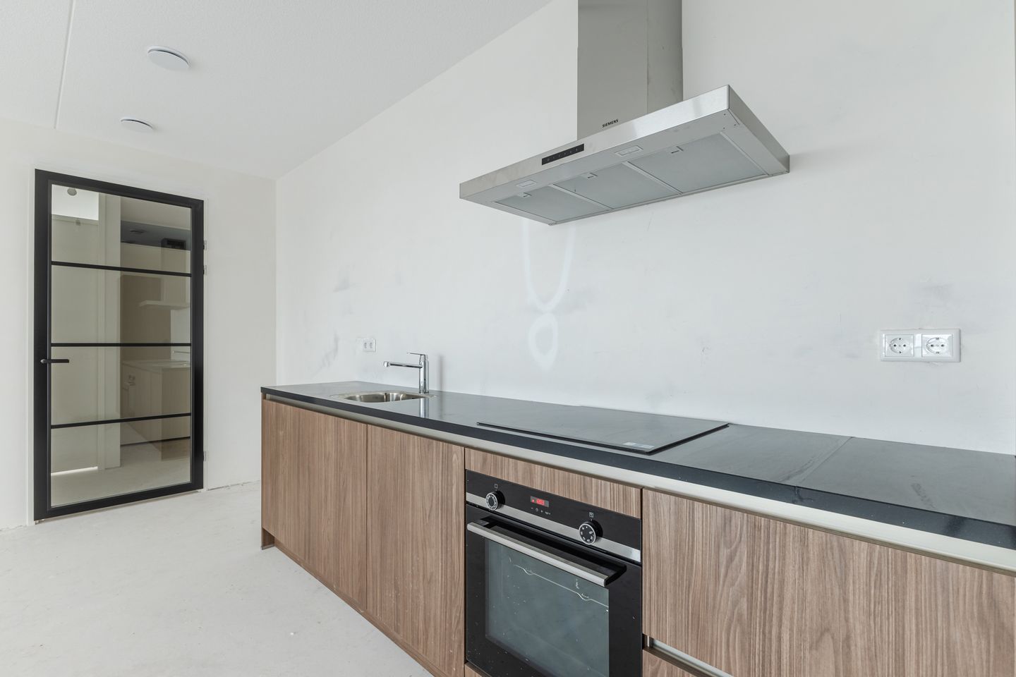 Foto 25 van Mahoniehout 441