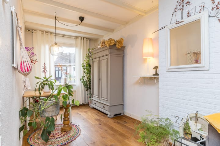 Photo 3 of Oranjestraat 60