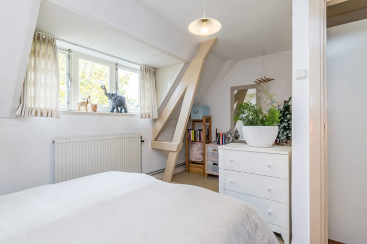 Photo 19 of Oranjestraat 60