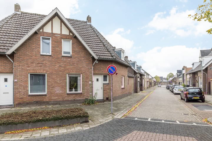 Photo 34 of Oranjestraat 60