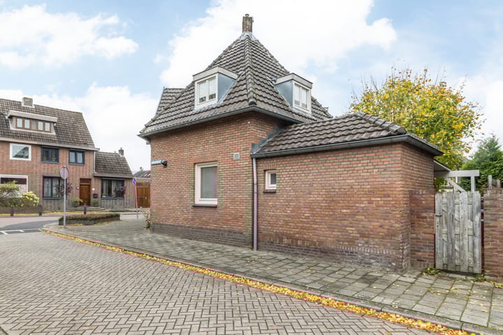 Photo 35 of Oranjestraat 60