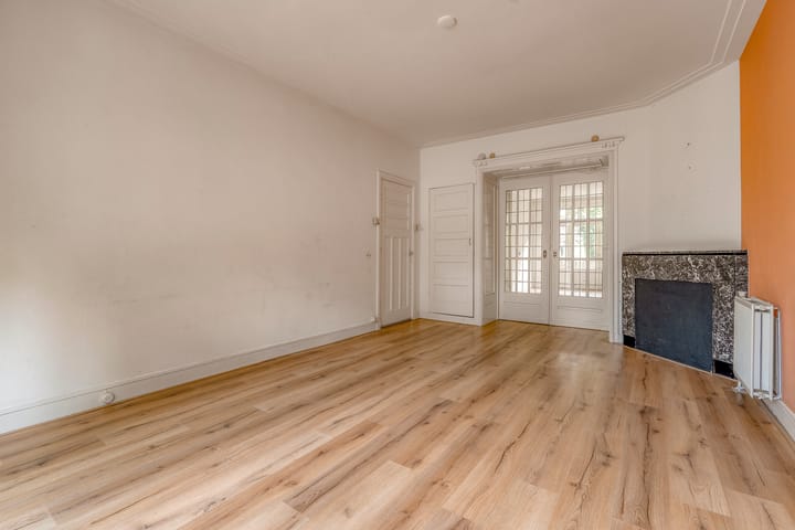 Photo 4 of Victorieplein 23-1