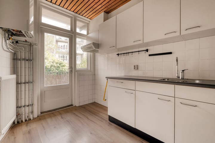 Photo 13 of Victorieplein 23-1