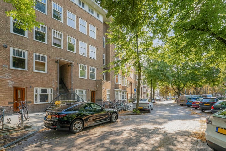 Photo 34 of Victorieplein 23-1