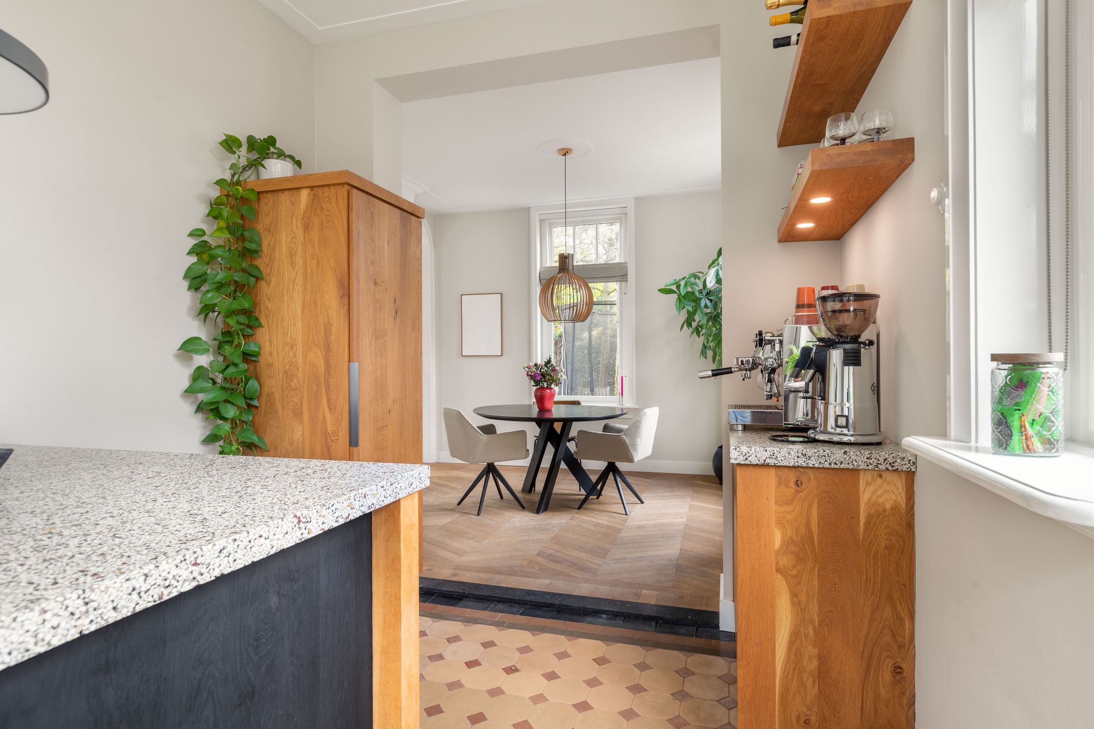 Foto 21 van Van Oldenbarneveldweg 30