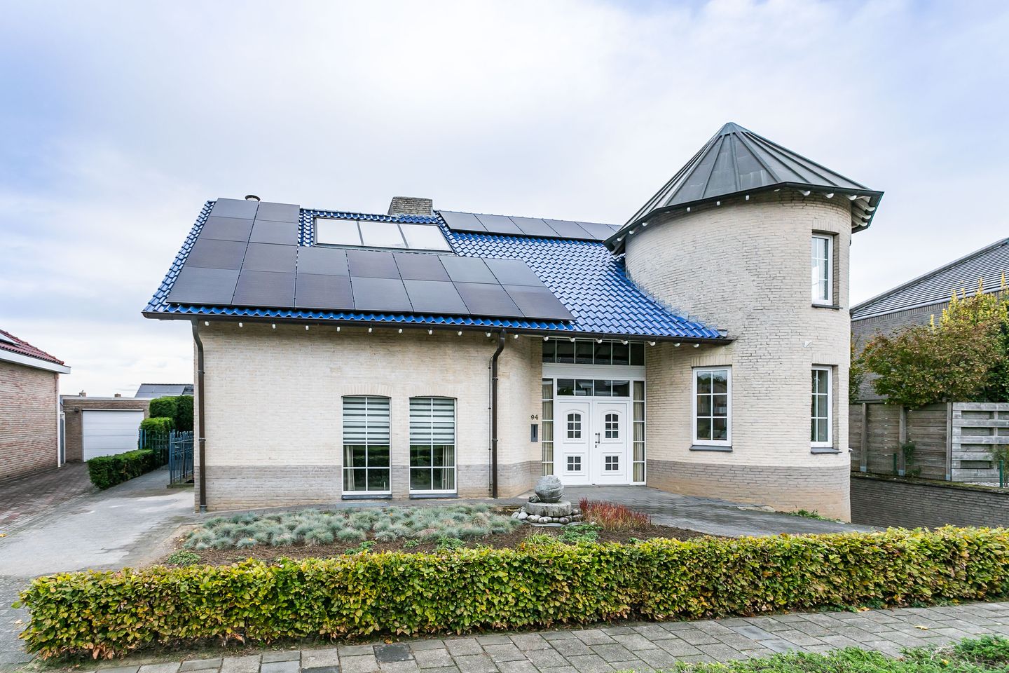 435.jpg?options=width=1440