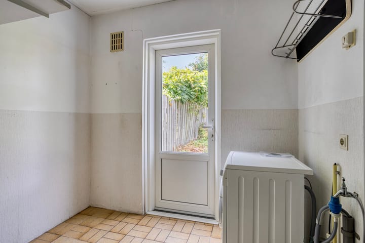 Photo 14 of Lijsterbeslaan 96