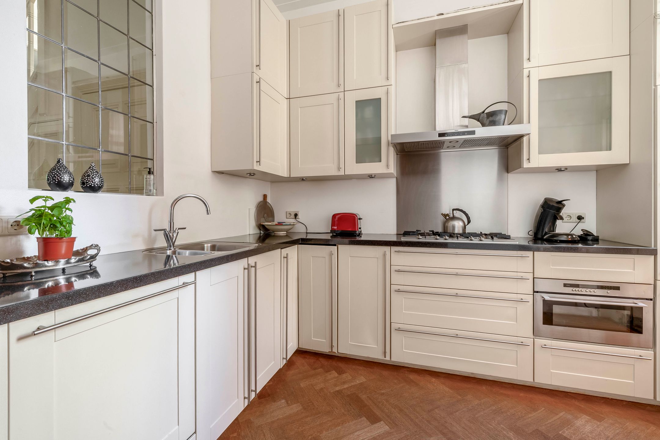 Foto 9 van Burgemeester Weertsstraat 35