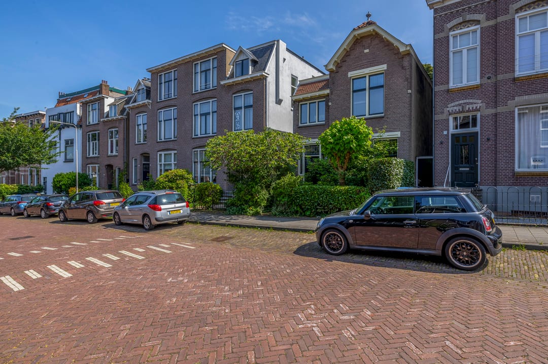 Foto 43 van Burgemeester Weertsstraat 35