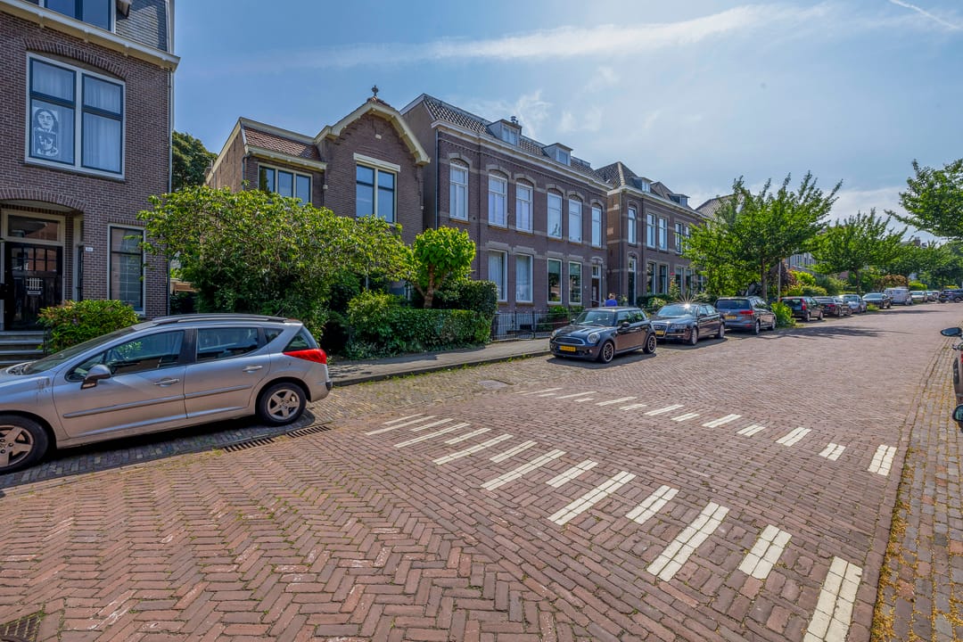 Foto 46 van Burgemeester Weertsstraat 35