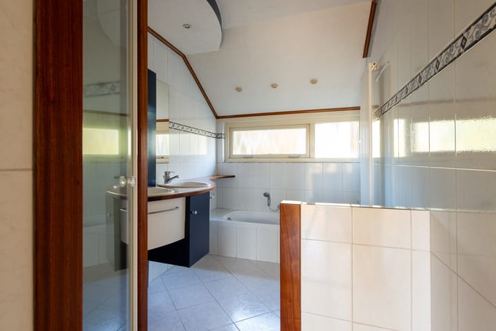 Foto 24 van Paus Joanneslaan 30