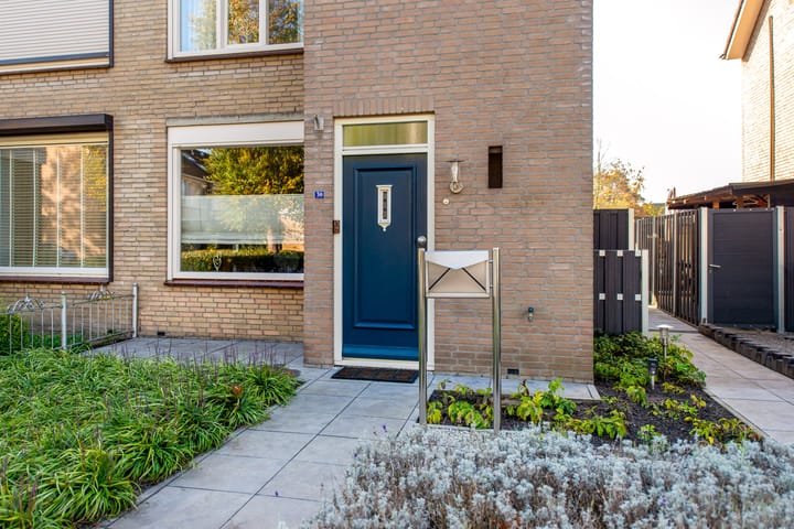 Foto 39 van Paus Joanneslaan 30