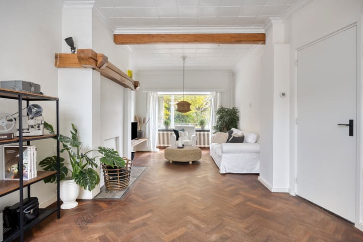 Photo 6 of Hagelkruisplein 9