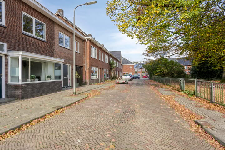 Photo 2 of Hagelkruisplein 9