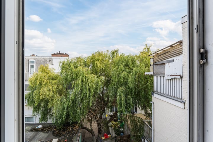 Photo 22 of David Blesstraat 62