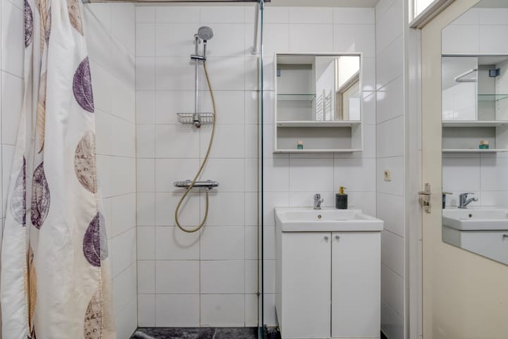 Photo 22 of Bedumerstraat 19-A