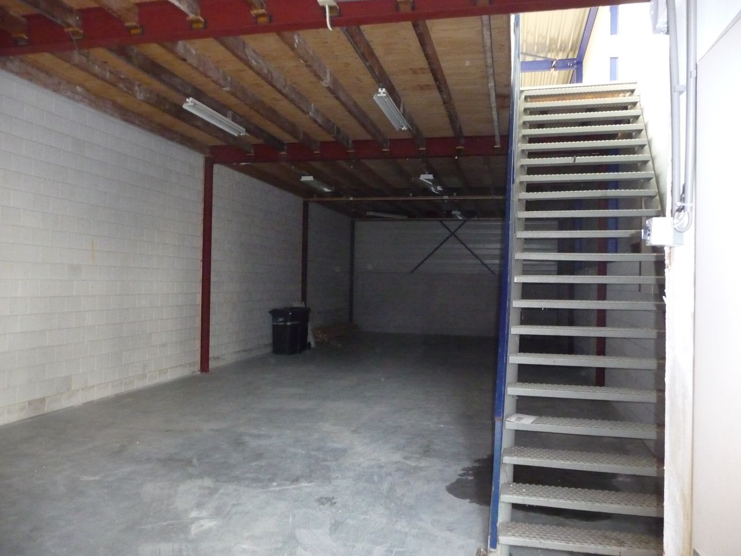 View photo 3 of Hongkongstraat 33