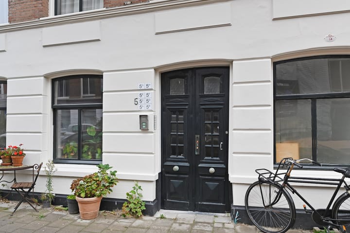 Photo 3 of Van de Spiegelstraat 5-D