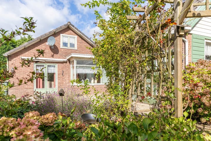 Photo 41 of Verhuizensestraat 1-A