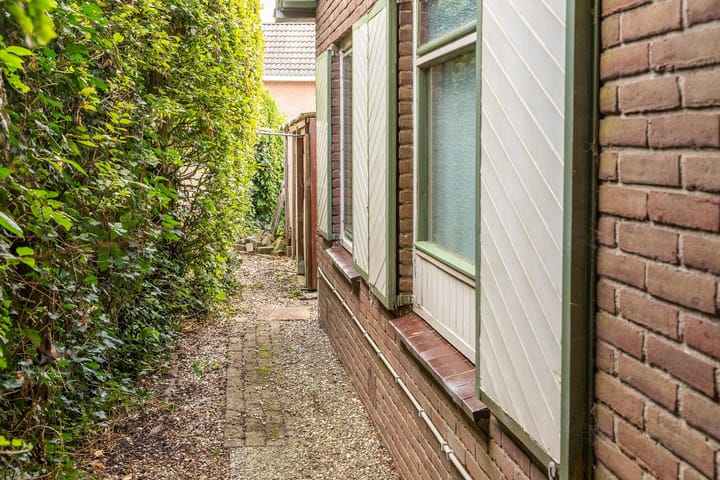 Photo 44 of Verhuizensestraat 1-A