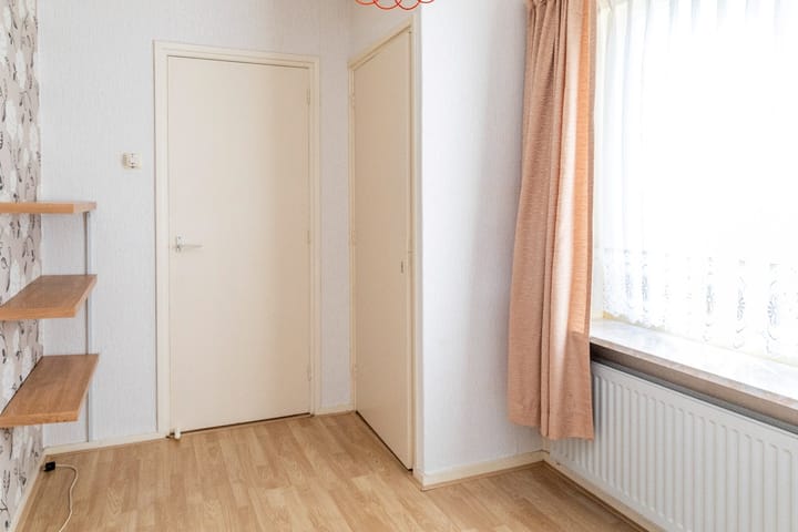 Photo 55 of Verhuizensestraat 1-A