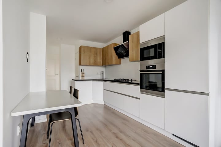 Foto 2 van Russischestraat 12-A02