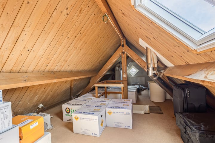 Photo 15 of Pastoor van der Plaatstraat 97