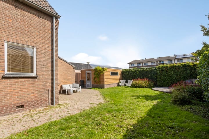 Photo 16 of Pastoor van der Plaatstraat 97