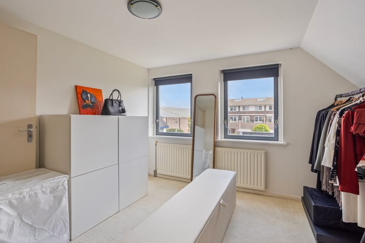 Photo 12 of Pastoor van der Plaatstraat 97