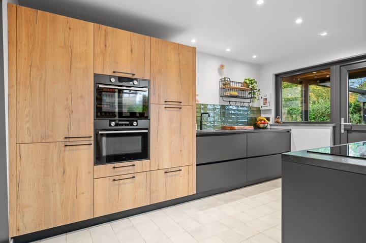 Foto 12 van Maarten Tromplaan 57