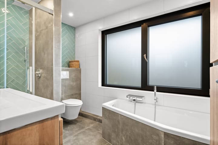 Foto 22 van Maarten Tromplaan 57