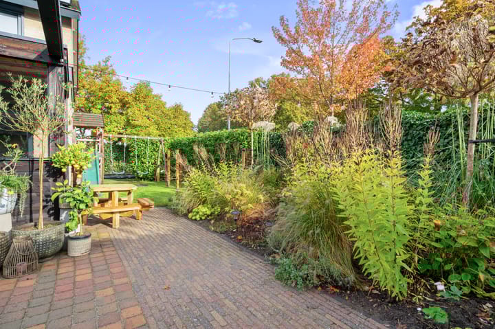 Foto 33 van Maarten Tromplaan 57