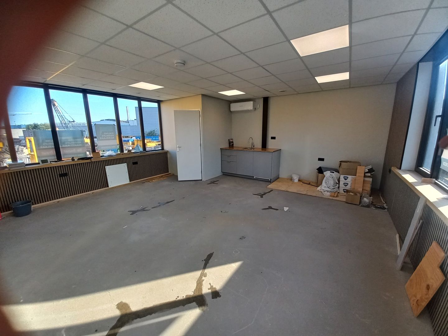 Bekijk foto 2 van Stuwadoorstraat 31