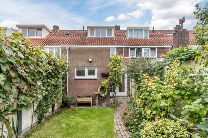 Photo 20 of Adolf van Cortenbachstraat 60