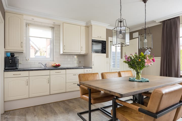 Foto 13 van van Loostraat 23