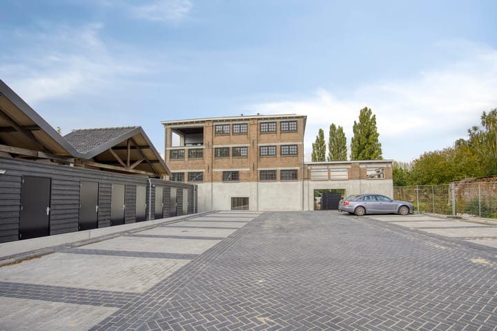 Photo 53 of Split-level woning (Bouwnr. F1)