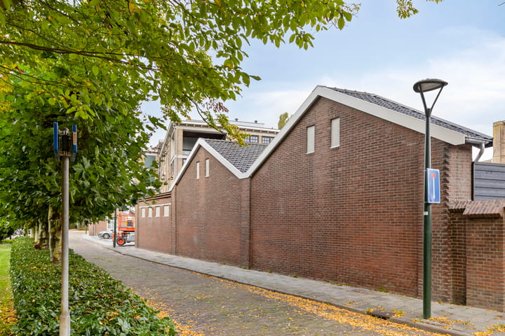 Photo 54 of Split-level woning (Bouwnr. F1)