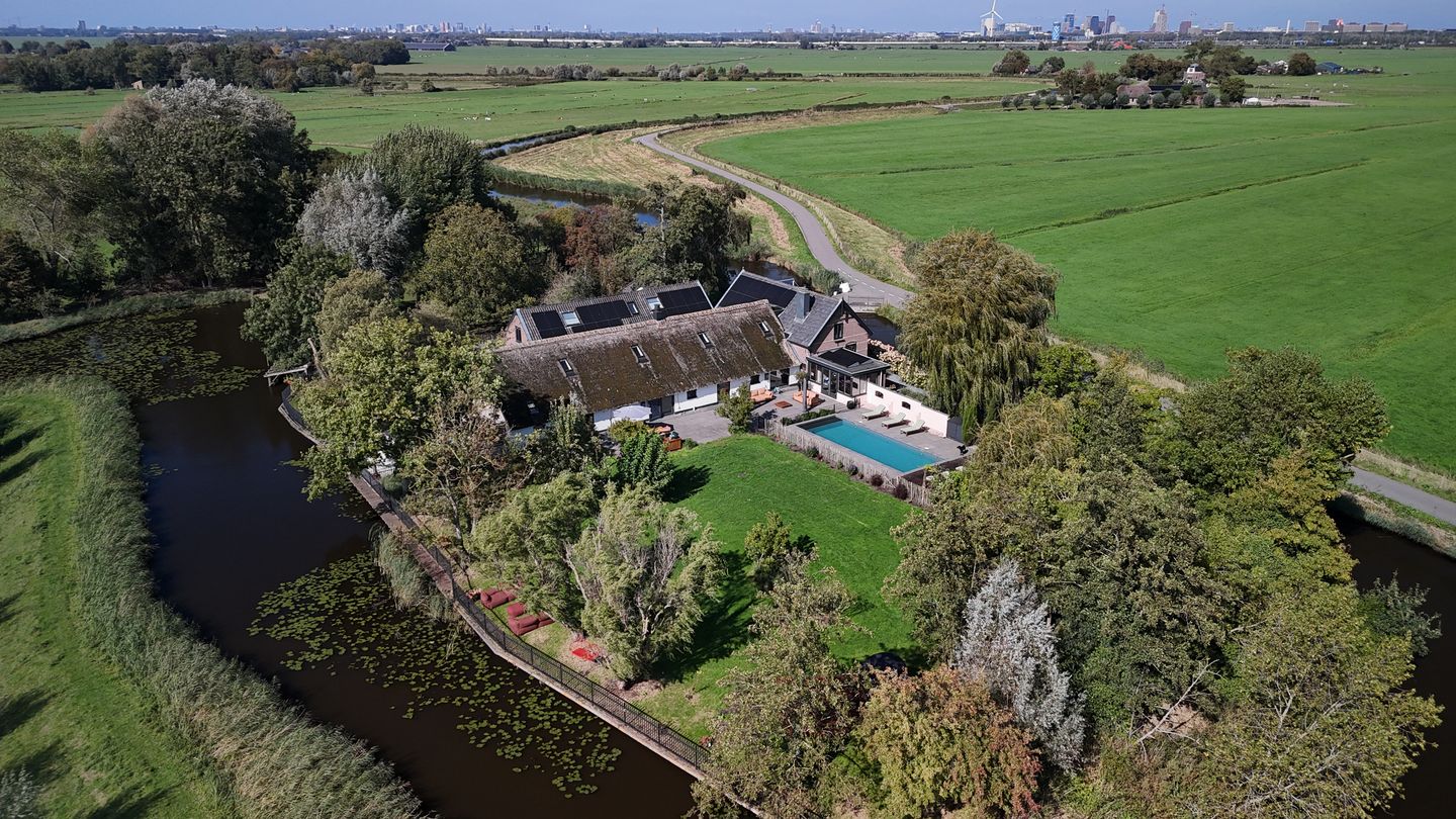 Photo 1 of Winkeldijk 39