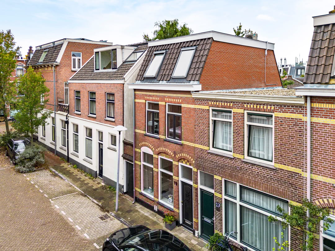 Foto 28 van 1e Spechtstraat 19