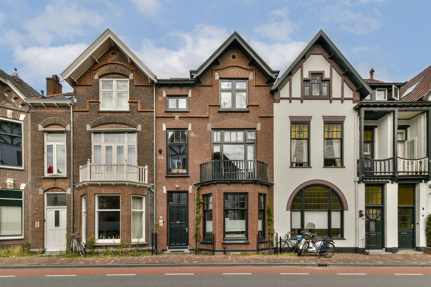 Photo 1 of Eerste Emmastraat 12