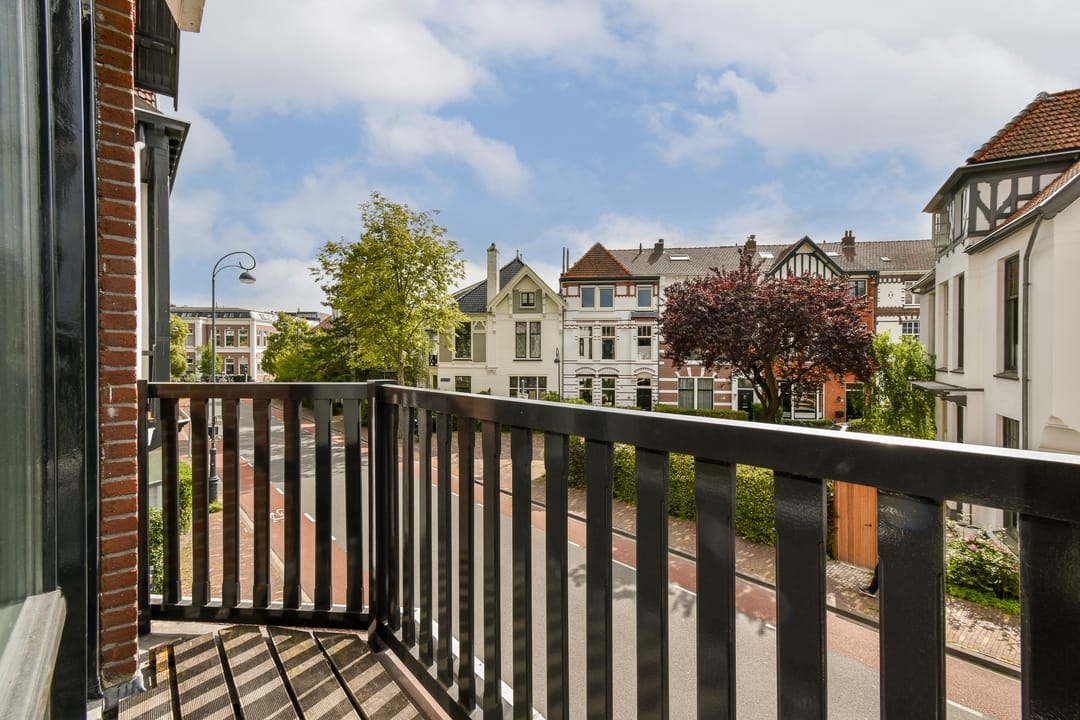 Photo 16 of Eerste Emmastraat 12