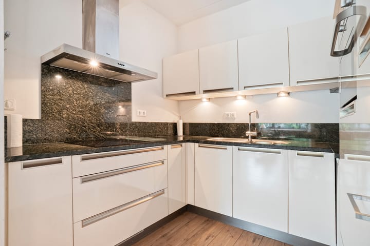 Foto 22 van Gombertstraat 766