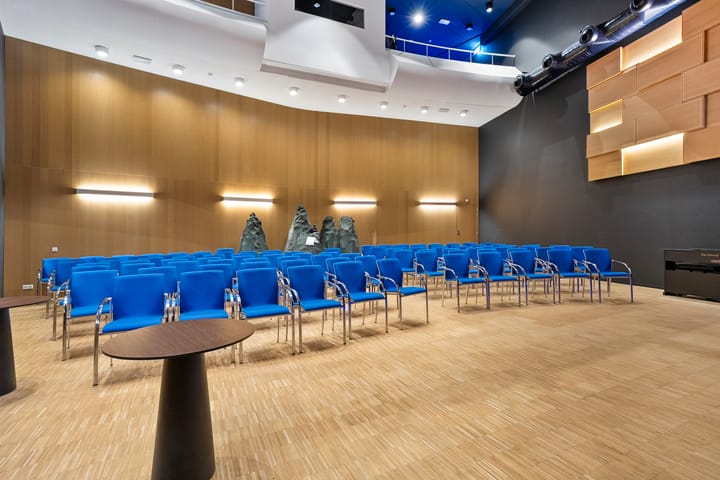 Foto 11 van Gombertstraat 766