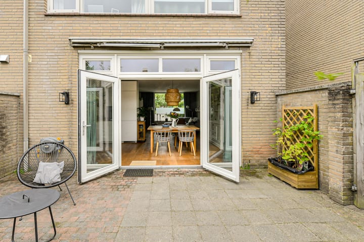 Photo 18 of Schrijnwerkerstraat 19