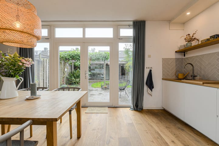 Photo 27 of Schrijnwerkerstraat 19