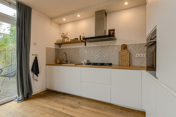 Photo 28 of Schrijnwerkerstraat 19