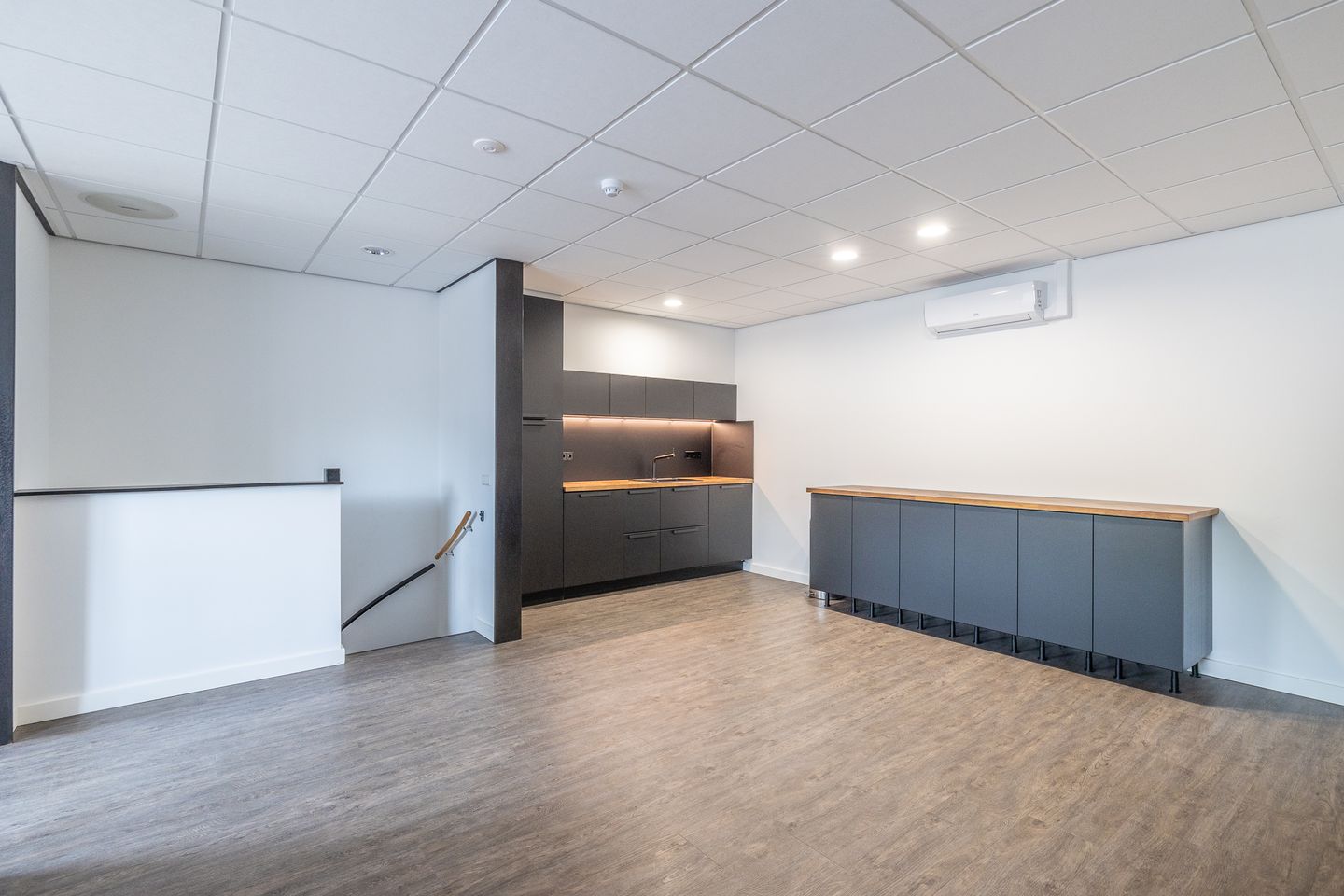 Bekijk foto 5 van Baarnsche dijk 6-B11