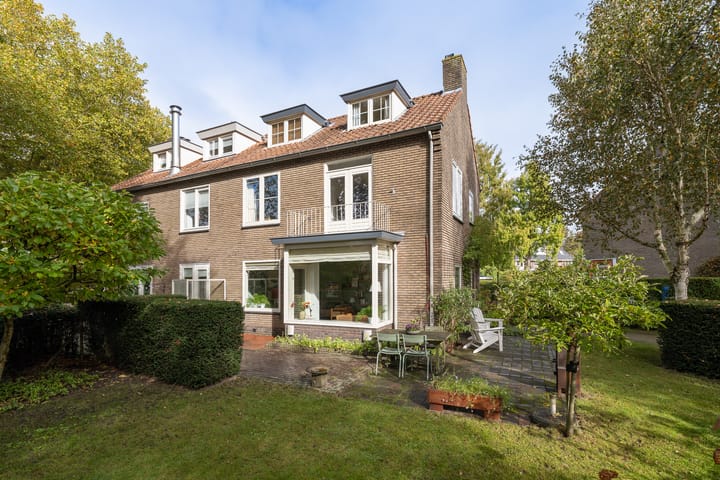 van der Helstlaan 87