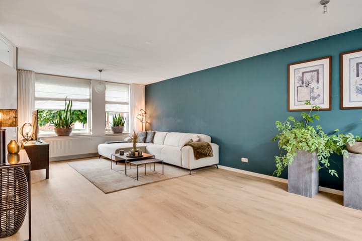 Photo 2 of Vrinssenstraat 22